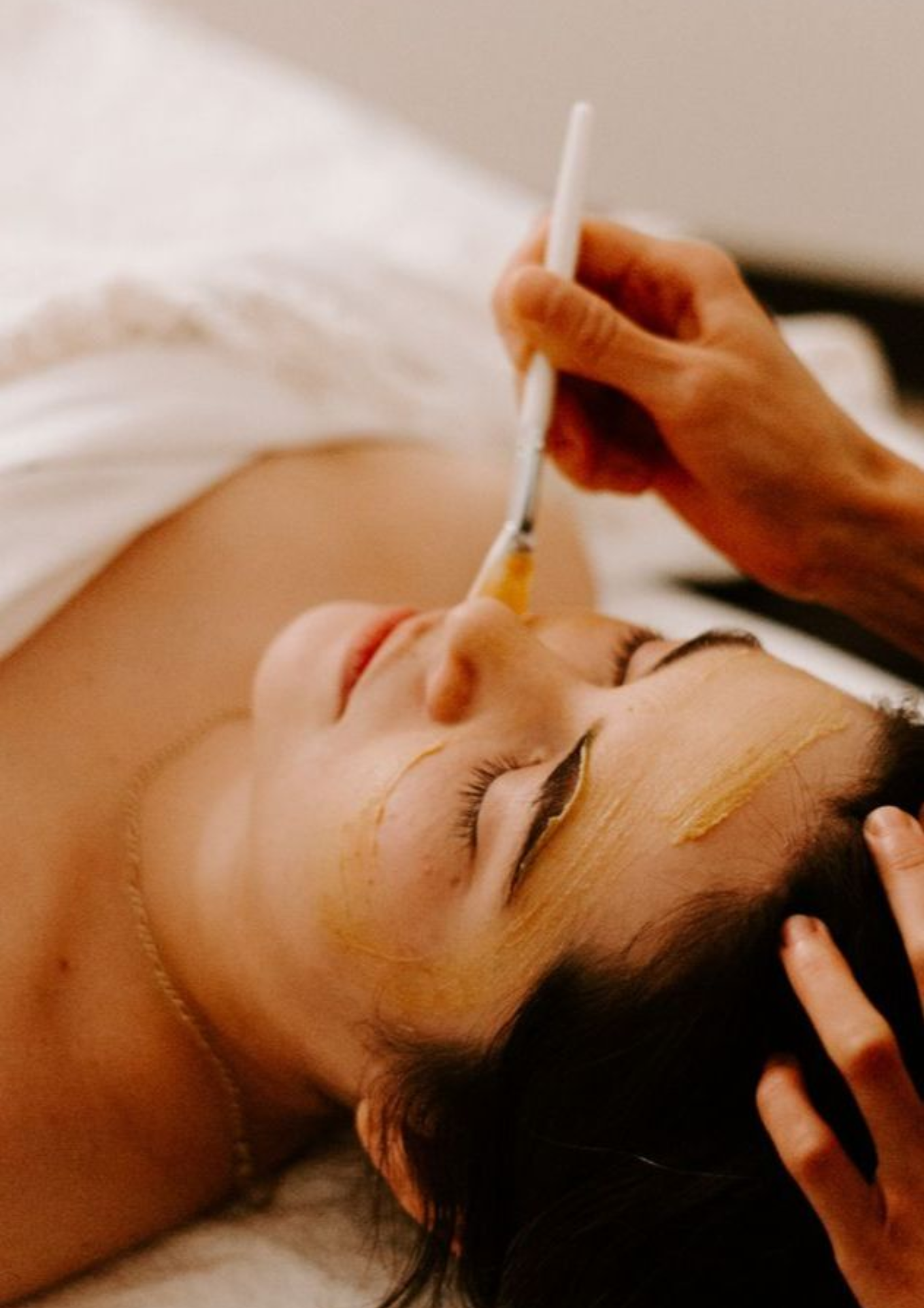 Voucher Brightening Facial
